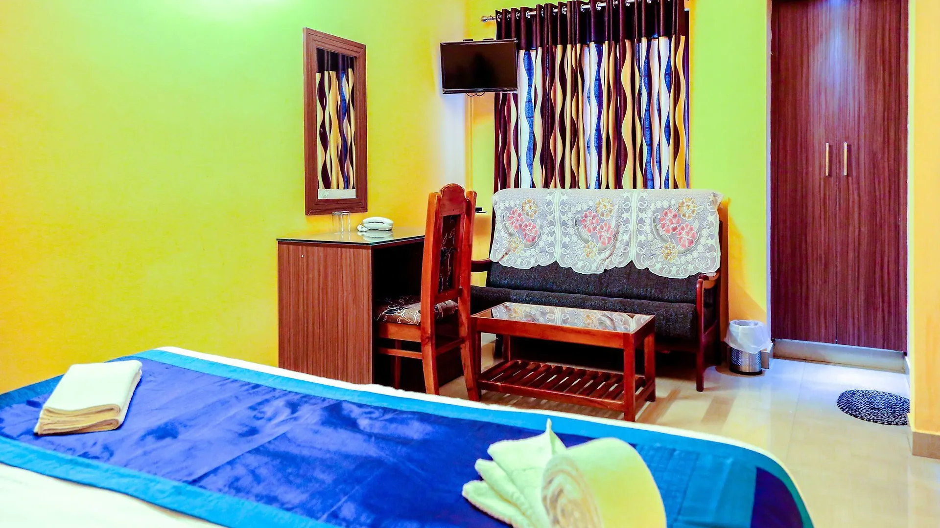 Canal View Residency Alappuzha India